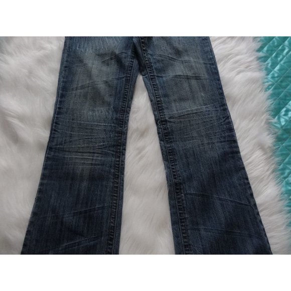 ​Womens Maxx jeans Size 9 distressed w/embroidery front legs & back​ pockets - Picture 9 of 12